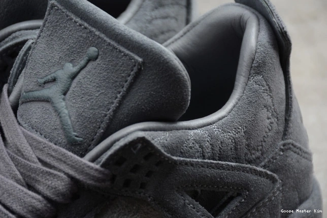 KAWS Jordan Cool Grey Air 930155-003 x 4 0818